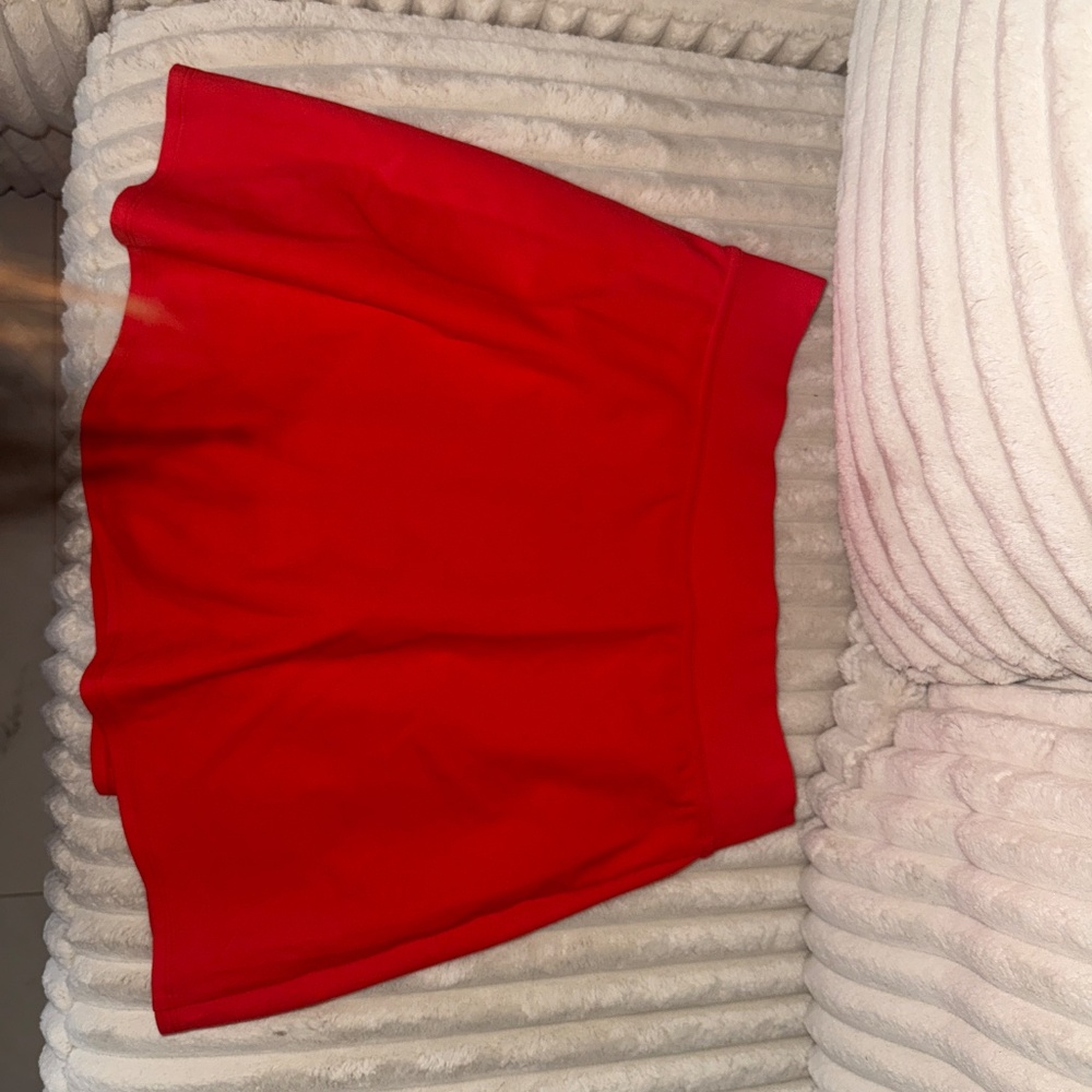 Alosoft Backspin Skirt BRAND NEW never worn - Picture 2 of 3